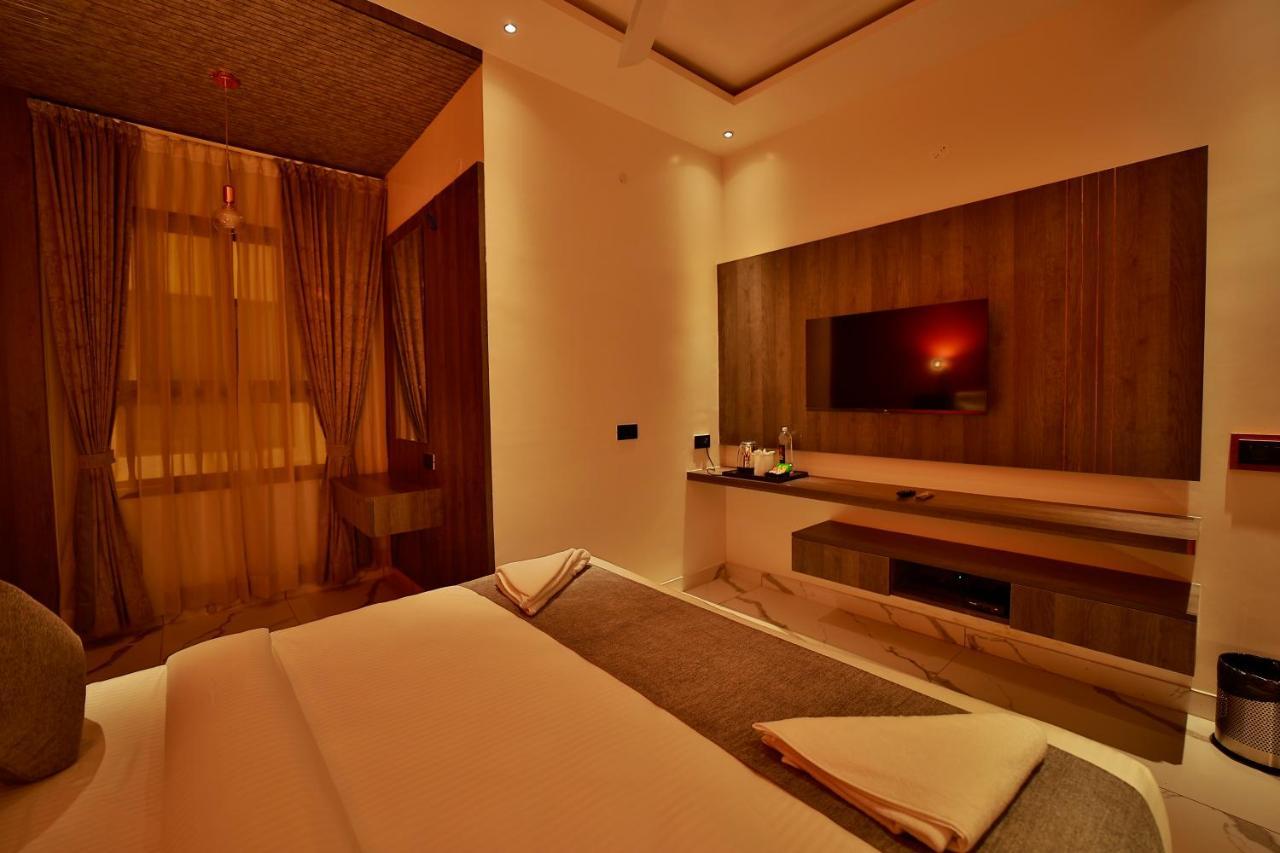 The Mysore Grand Luaran gambar