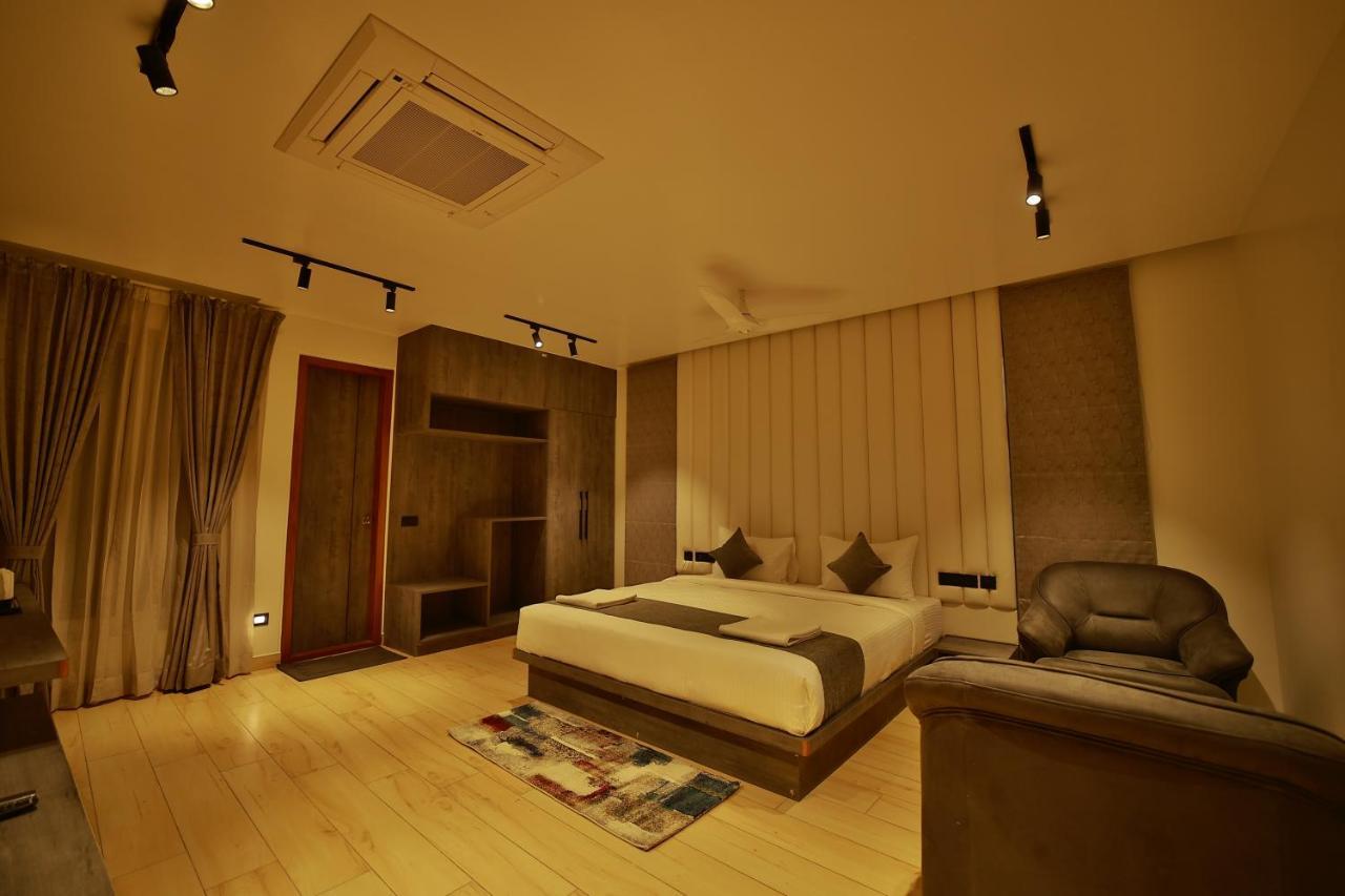 The Mysore Grand Luaran gambar